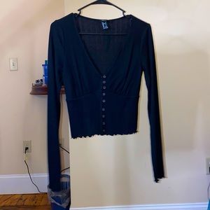 Black long sleeve crop top